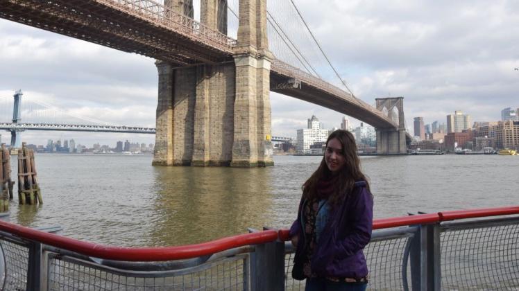 Für die 16-jährige Clara-Sophie ist der Blick auf die Brooklyn Bridge in New York City ein einzigartiges Erlebnis. 