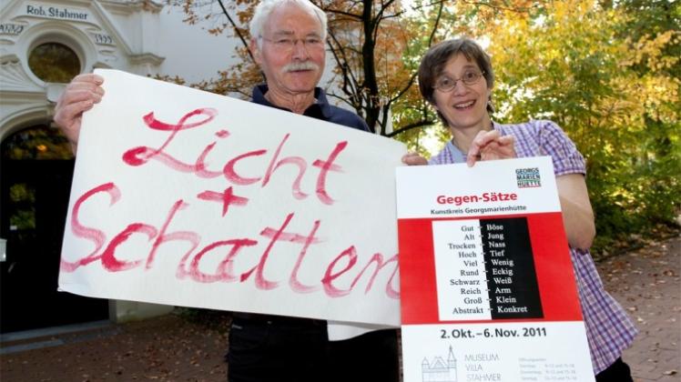 Ausstellungseröffnung am Sonntag (von links): Helmut Lücke und Inge Becher. Ausstellungseröffnung am Sonntag (von links): Helmut Lücke und Inge Becher.