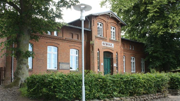 Das denkmalgeschützte Landschulmuseum in Göldenitz ist gerade ohne Betreiber. 