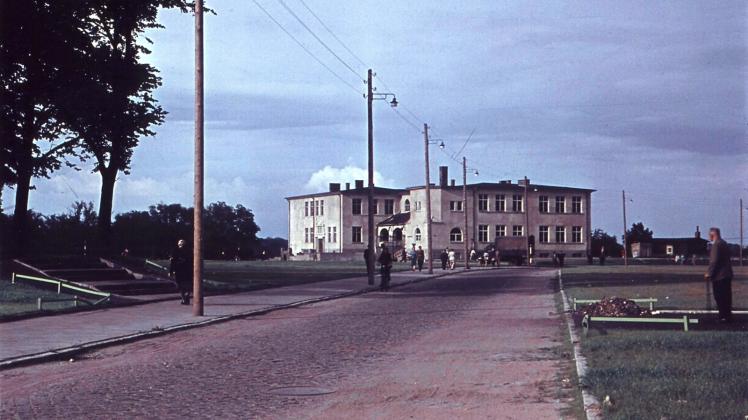 Das Foto von 1958 zeigt die heutige Straße Beim Grünen Tor.