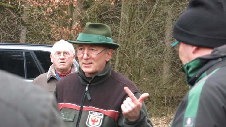 Über Fördermöglichkeiten bei der Wiederaufforstung berät Förster Uwe Roese die Waldbesitzer. 