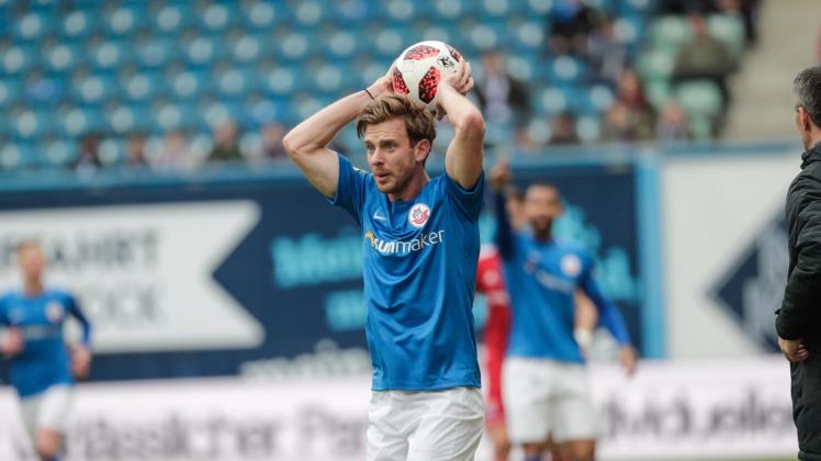 Ist aus der Verletzungspause zurück und nahm am Training des FC Hansa teil: Maximilian Ahlschwede. Ein Start-Elf-Einsatz gegen Meppen entscheidet sich aber noch.  