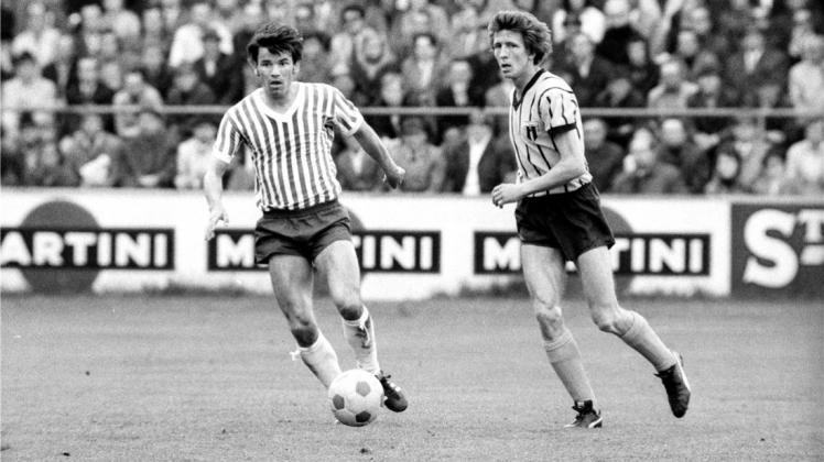 Amigo in Aktion: Gerhard Elfert (links) im Aufstiegsspiel 1972 gegen den FC Bayern Hof. 