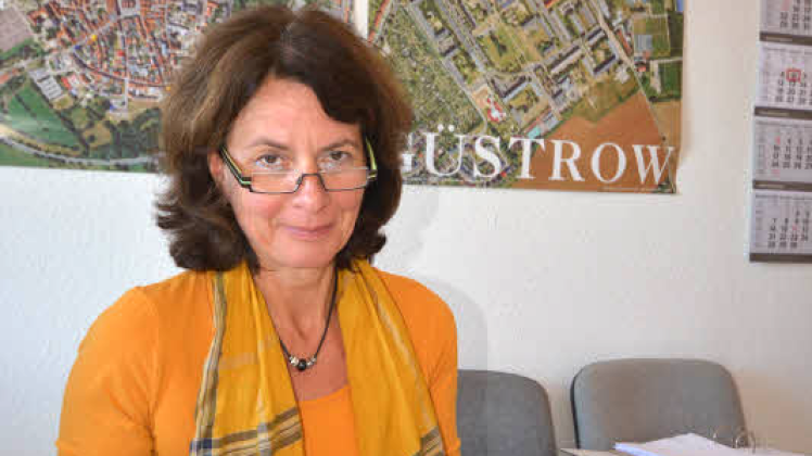 Bei ihr laufen die Fäden für die Neugestaltung des Marktes zusammen: Jane Weber, Leiterin des Stadtentwicklungsamtes, schätzt die Kosten auf mehr als drei Millionen Euro. 