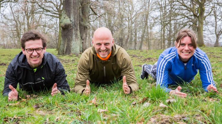 Zum Lauftraining gehört auch Krafttraining: Beim Planken oder Unterarmstütz wird die für das laufen wichtige Rumpfmuskulatur trainiert. Fotos: wollenschläger 
