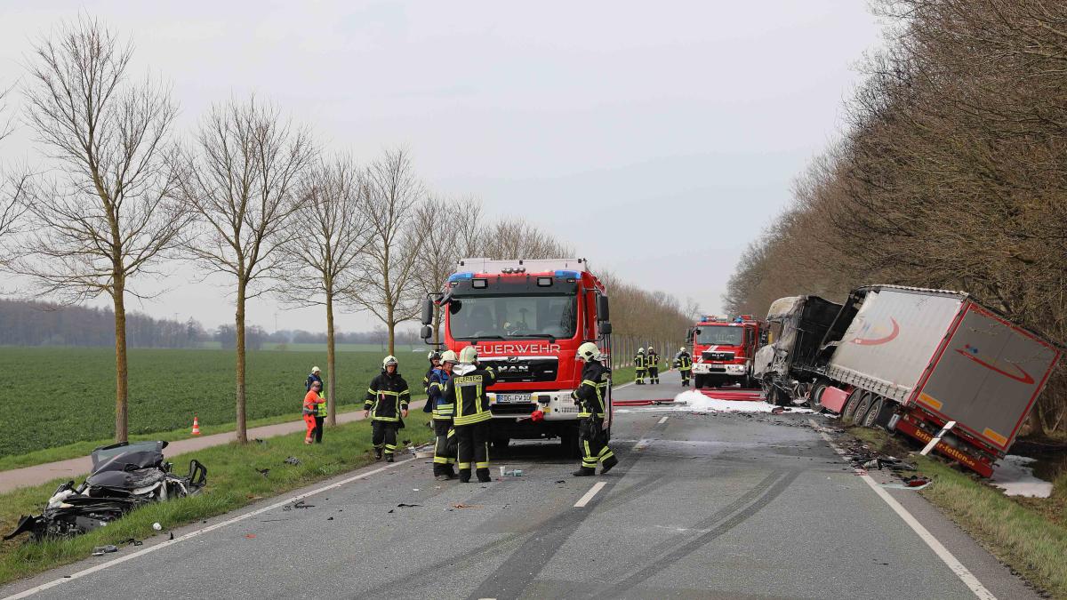 B105: Ursache Nach Unfall Mit Drei Toten Noch Unklar | SVZ