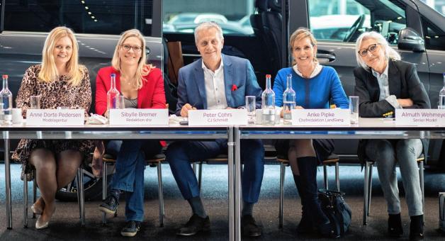 Allein unter Frauen: Die Jury – bestehend aus Anne-Dorte Pedersen, Sibylle Bremer, Peter Cohrs, Anke Pipke und Almuth Wehmeyer.