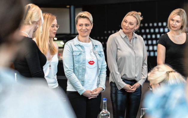 Aufstellen zur Vorstellungsrunde Aufstellen zur Vorstellungsrunde