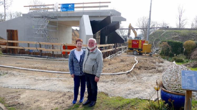 600 Tonnen schwere MarschbahnBrücke im