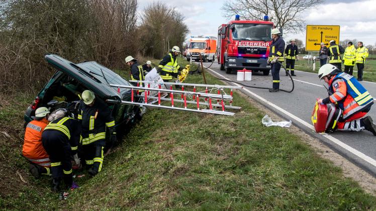 Zwei Verletzte Bei Schwerem Unfall Auf Der Nordstraße | SHZ