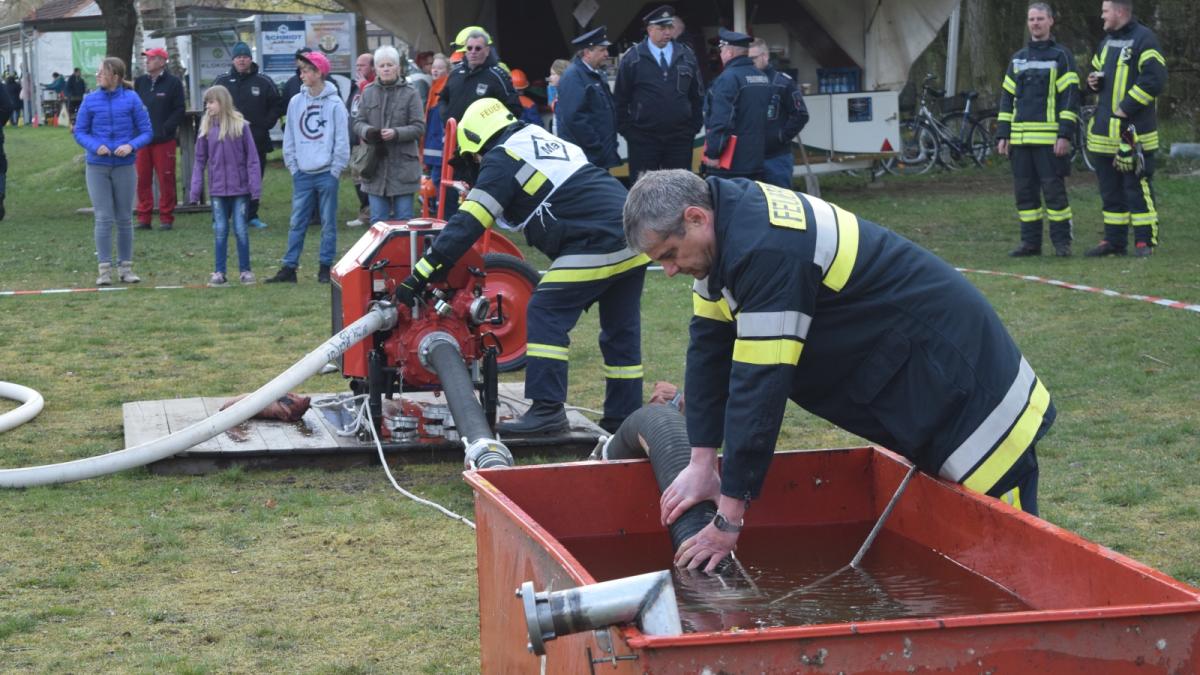 Amtsausscheid in Dabel Treffen der FeuerwehrFamilie SVZ