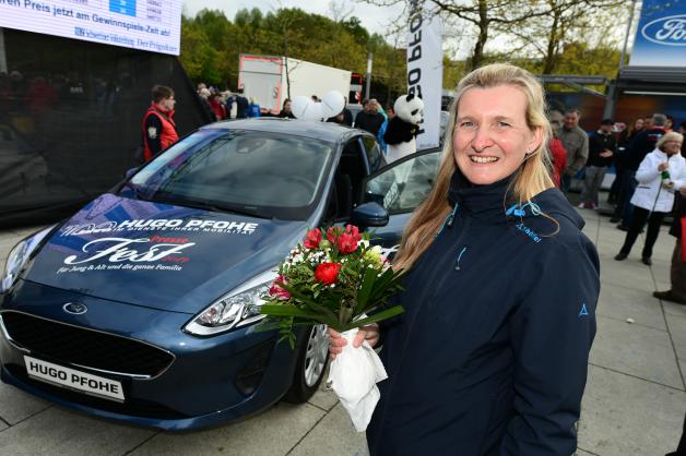 Bisher hat sie kein Auto besessen: Kirstin Pingel aus Schwerin ist die Gewinnerin des Ford Fiesta.