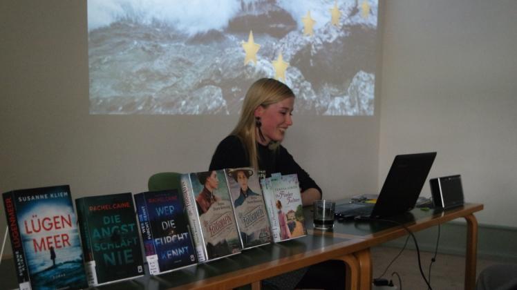 Sechs Neuerscheinungen auf dem Buchmarkt stellte Helen Grünberg im Bürgersaal vor. 