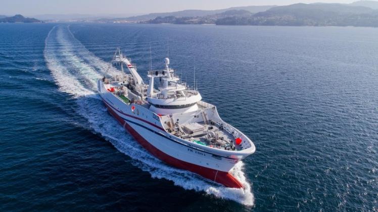 Der neue mit Schottel-Antrieben aus Wismar ausgestattete Trawler wird hauptsächlich zum Fang von Tintenfischen im Südatlantik eingesetzt. 