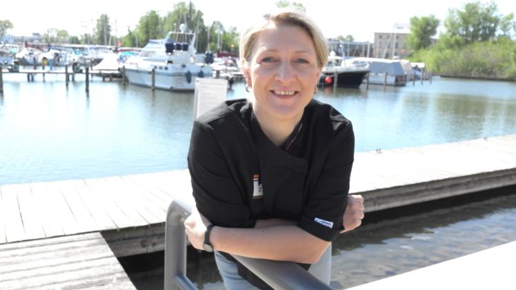 Sie ist am Wasser aufgewachsen, besitzt sogar einen Sportbootführerschein für Binnengewässer: Die Schwerinerin Ina Seidel mag die Mischung aus Stadt und Provinz. 