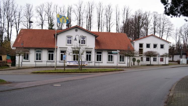 Die Nachnutzung der ehemaligen Knüttelschule von Norderbrarup bewegt die Gemeinde. 