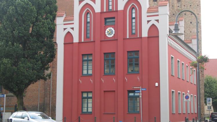Das „rote“ Rathaus von Schwaan