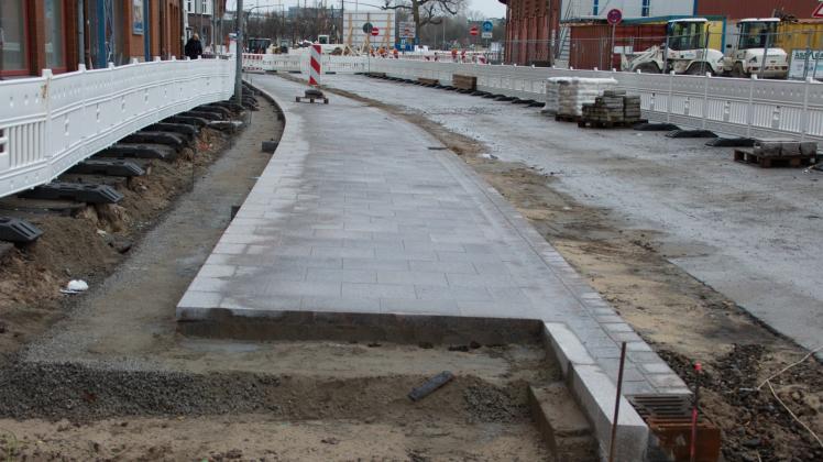 Erhaltung und grundhafte Sanierung der Straßen in Lübeck wird nach ersten Schätzungen 112 Millionen Euro kosten.