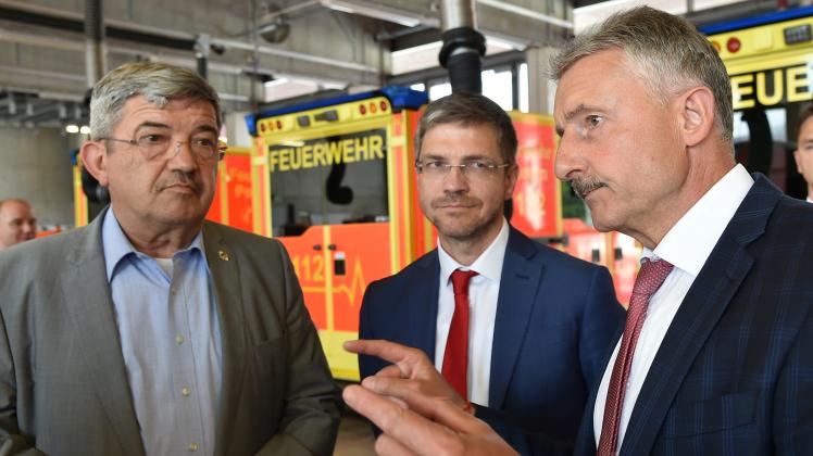 Innenminister Schröter und Caffier besuchen Feuerwehr