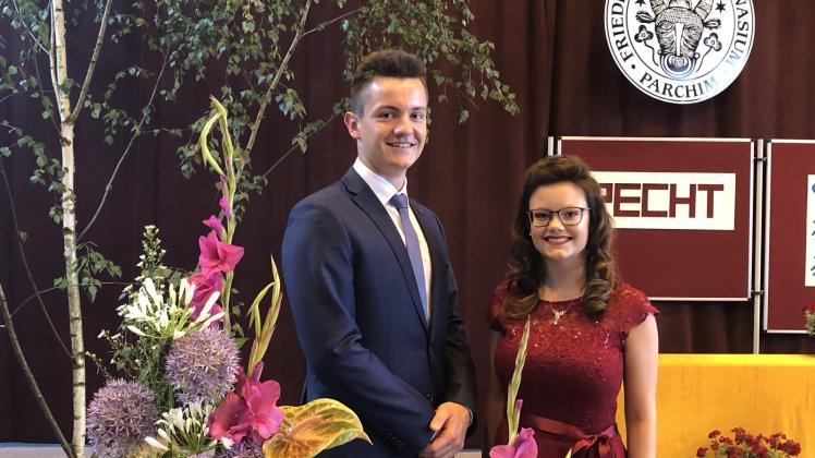 Gehören zu den besten Abiturienten 2019 am Friedrich-Franz-Gymnasium: Mivia Loreen Kuhnke und Pascal Wolf  