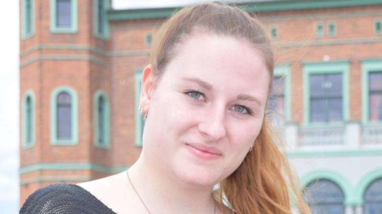 Florentine-Sophie Piepenhagen absolviert ein zweieinhalbwöchiges Praktikum bei den 20. Elblandfestspielen in Wittenberge. 