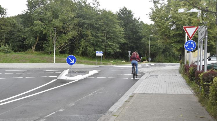 Im Rahmen des Projektes „Radeln zum Campus“ entstand ein Kreisverkehr auf Höhe der Straße Munketoft/Kanzleistraße, um das Linksabbiegen für Radfahrer sicherer zu gestalten.