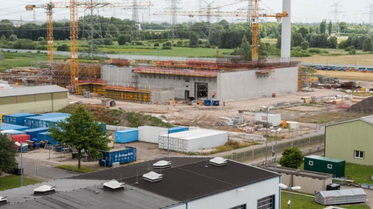 In einem guten Jahr soll es fertig sein: Das Lager für schwach- und mittelradioaktive Abfälle in Brunsbüttel.