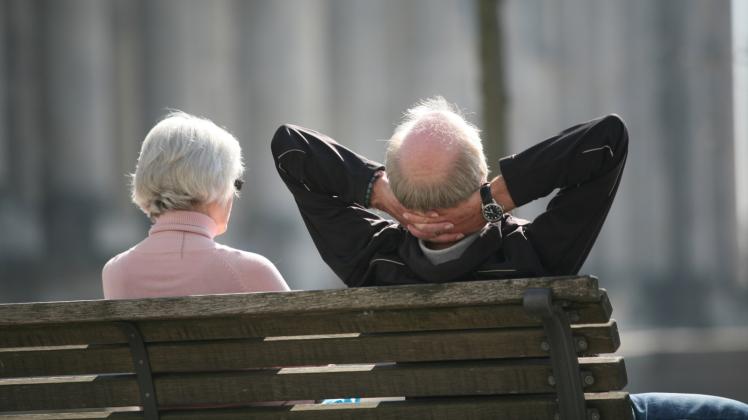 Rund 45 Prozent der Neu-Rentner in Brandenburg erhielten im vergangenen Jahr statt einer Altersrente andere Ruhestandsbezüge