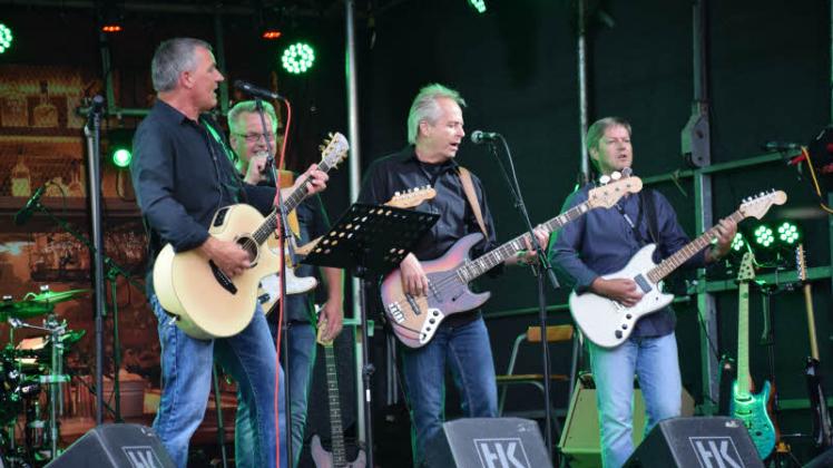 The Butlers rocken die Gartenparty