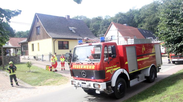 Großeinsatz der Feuerwehren am Sonntag in Kukuk: Zum Glück war es nur ein Kabelbrand. 