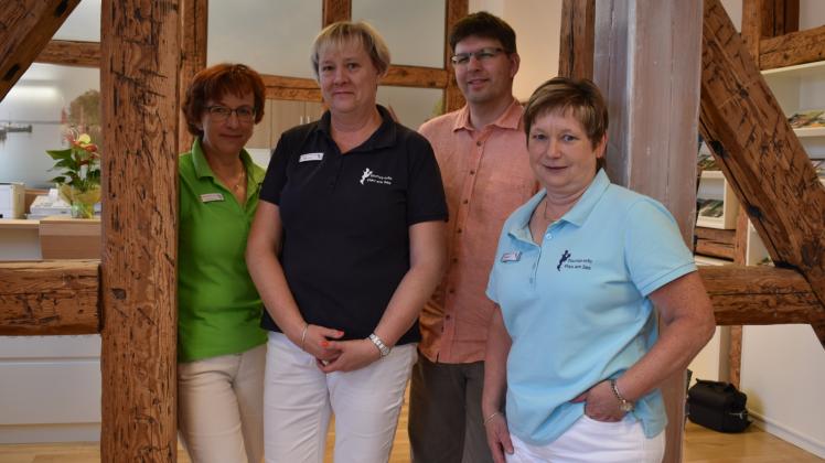 Das Team der Plauer Tourist-Info freut sich auf die Arbeit am  neuen Standort: Kerstin Gläsemann, Silke Hagen, Michael Wufka und Angelika Appe (v. l.).
