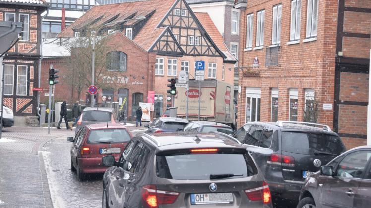 Den individuellen Verkehr in Eutins Innenstadt reduzieren – dies ist das langfristige Ziel mehrerer Maßnahmen. Der Klimazuschlag als Idee der SPD könnte eine weitere sein, die im Hauptausschuss am Dienstag im Rathaus diskutiert wird. 