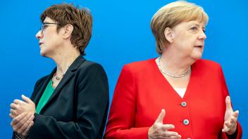 Sie würde gerne ihr Erbe antreten – doch AKK fehlt unter anderem das strategische Geschick Angela Merkels.