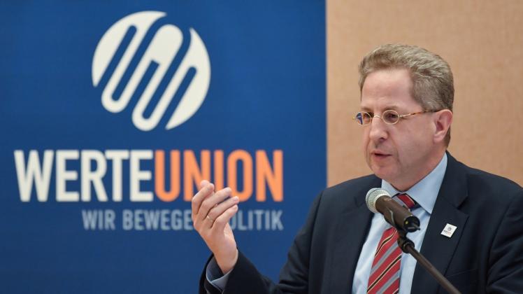Hans-Georg Maaßen (CDU) spricht in Hoppegarten für die Werteunion. 