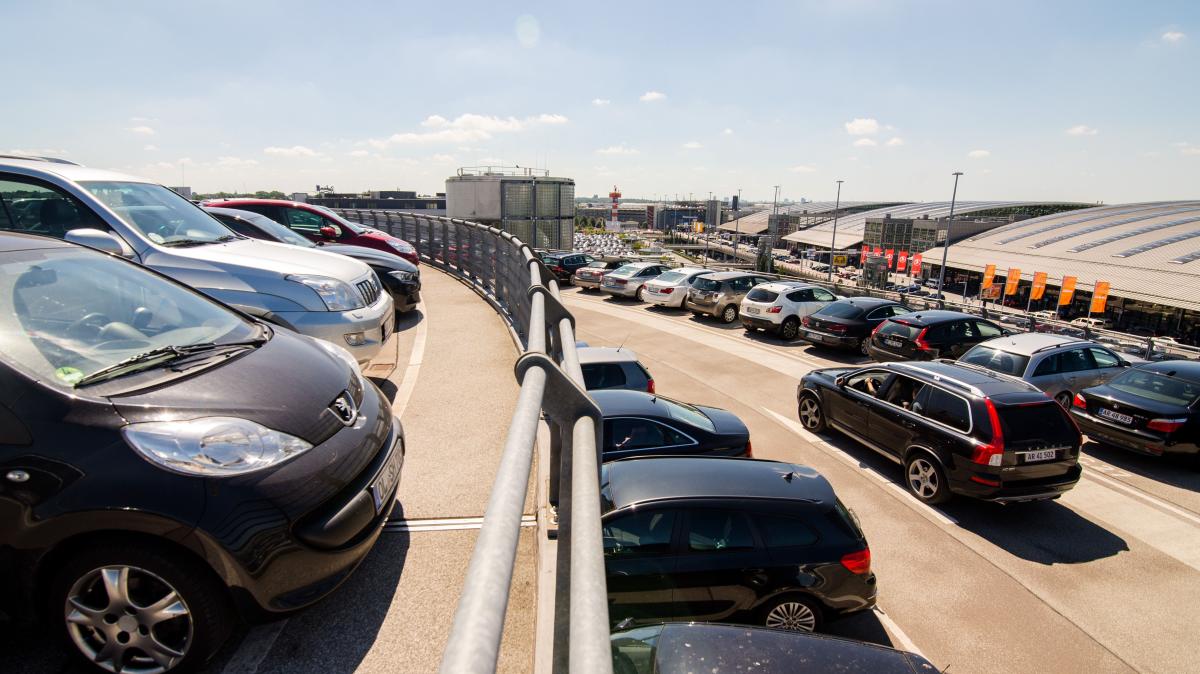 Verbotenes Parken Am Airport 7500 Knöllchen In Sechs Wochen
