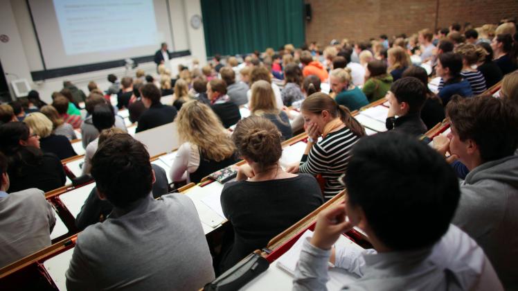 Fast 800 000 Studenten an Hochschulen in NRW