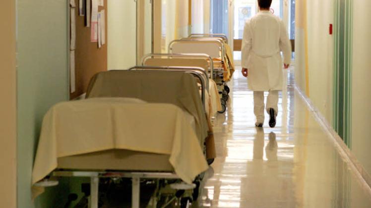 Personaluntergrenzen nicht erreicht – als Folge müssen diverse Krankenhäuser Bettten stilllegen. 
