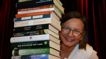 Die Literaturkritikerin und -liebhaberin Annemarie Stoltenberg stellt rund 20 Bücher vor.