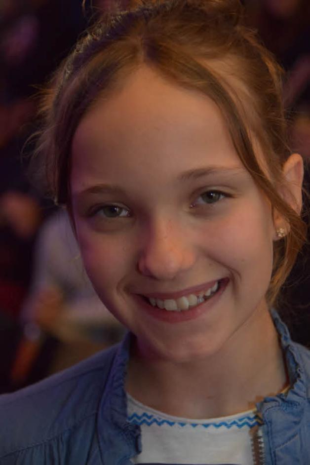 Sasha Grey porno mushuk ichida