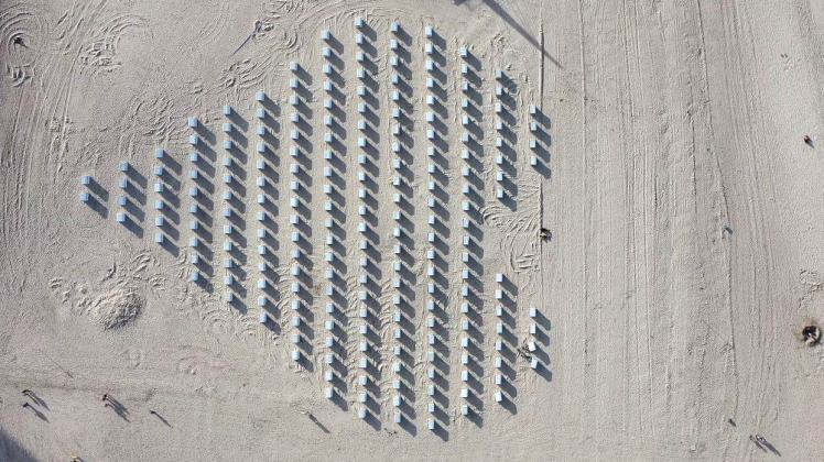Der Strandkorbvermieter Fritz machte nicht nur ein Foto von dem Strandkorb-Herz, sondern auch ein Drohnenvideo.