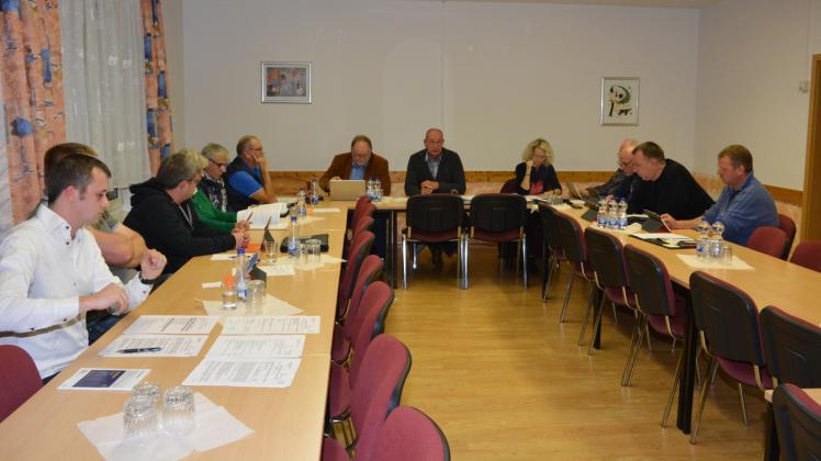 Jüngste Sitzung der Gemeindevertretung Wittendörp im Gemeindezentrum Döbbersen