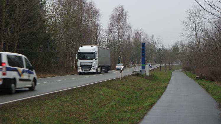 Der überörtliche Schwerlastverkehr soll bald nur noch die Umgehungsstraße um Plau am See benutzen. 