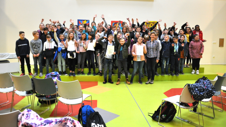 Große Freude bei den Mädchen und Jungen der Lenné-Schule, die beim Stadtradeln den ersten Platz belegten.
