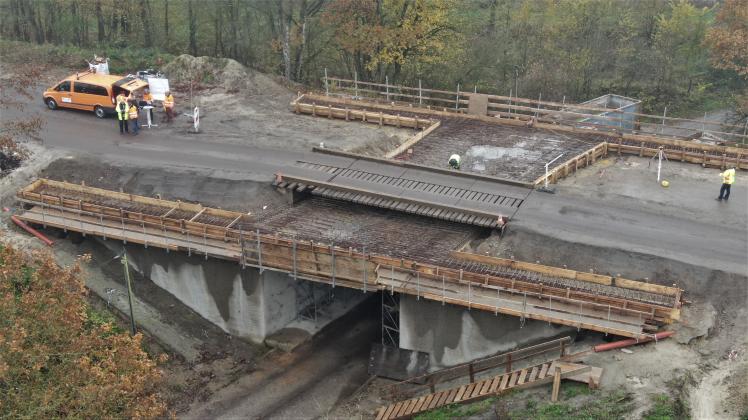 Mangelhafte Brücke An Der B404: Das Langzeit-Provisorium | SHZ