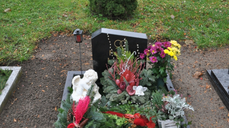 Blick auf den Sternberger Friedhof: Zum Totensonntag werden traditionell die Gräber geschmückt. 