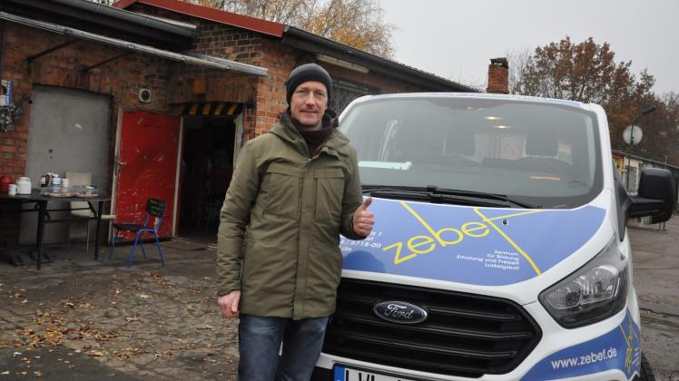 Freut sich über den neuen Transporter: Fabian Vogel, Leiter des Ludwigsluster Zebef. 