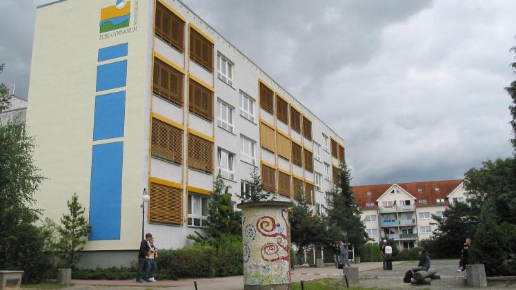 Der Schulhof des Elbe-Gymnasiums kann nun umgestaltet werden. Das Innenministerium sicherte eine Förderung zu.