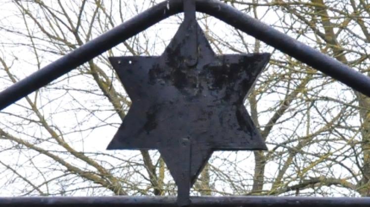 Deutliches Symbol: Der Stern hängt im Umland. 