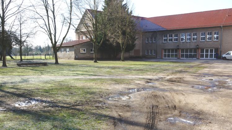 Der Schulhof in Berge soll 2020 endlich umgestaltet und begrünt werden. 