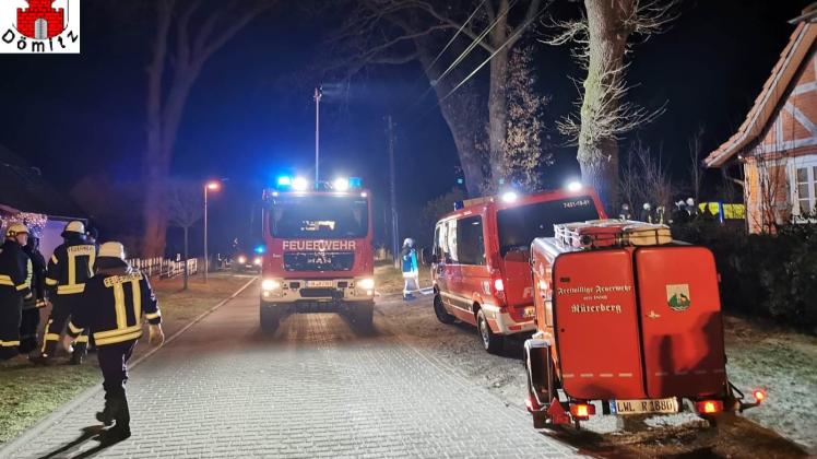 In Rüterberg wurden die Kameraden der freiwilligen Feuerwehr zu einem Schwelbrand in einem Einfamilienhaus gerufen. 
